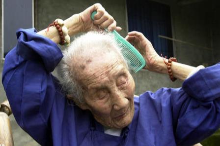 杜品华-世界上最长寿的老人